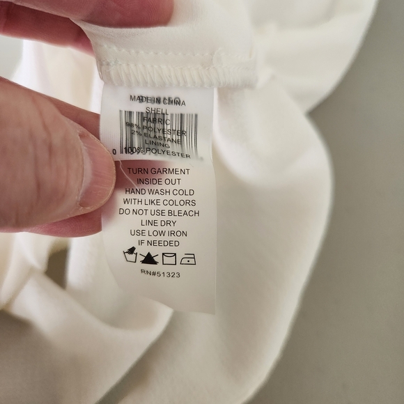 NWT Vince Camuto Ivory Blouse with Lace-Up Details, Sz XL - Picture 9 of 11